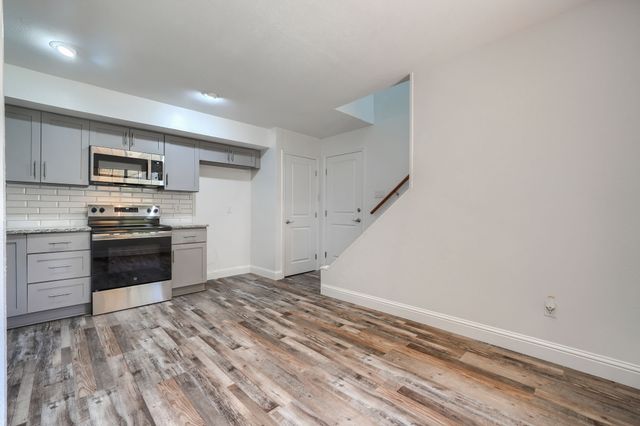 557 Trailcrest Drive, Garland, TX 75043