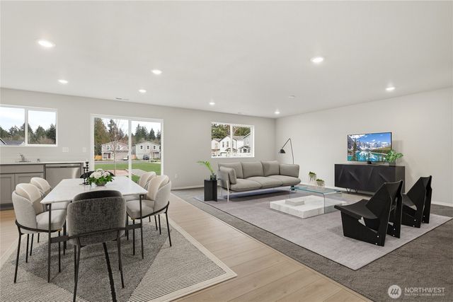 1283 Etna Place SE, Port Orchard, WA 98366