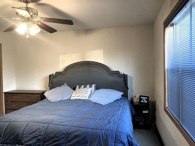 212 Ridgeview Lane, Columbus, WI 53925