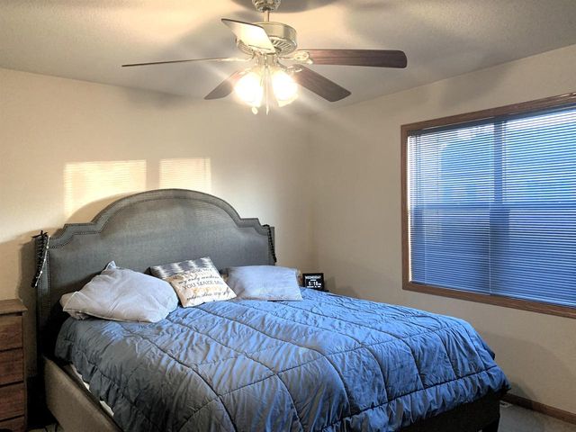 212 Ridgeview Lane, Columbus, WI 53925