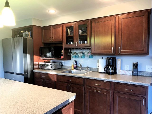 212 Ridgeview Lane, Columbus, WI 53925