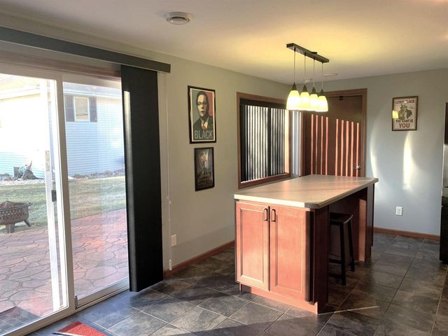 212 Ridgeview Lane, Columbus, WI 53925