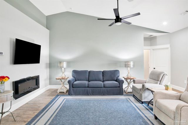 2549 Santa Rosa Dr, Lillian, AL 36549