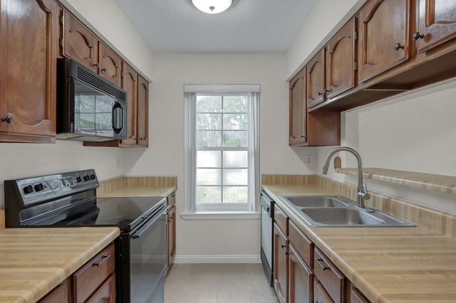 22614 Millgate Drive, Spring, TX 77373