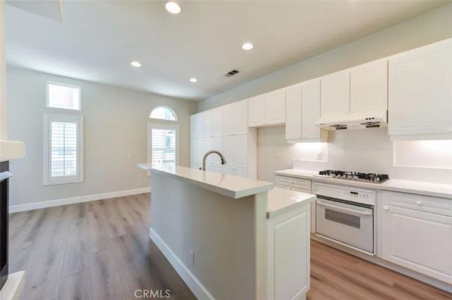 12 Palagonia Aisle, Irvine, CA 92606