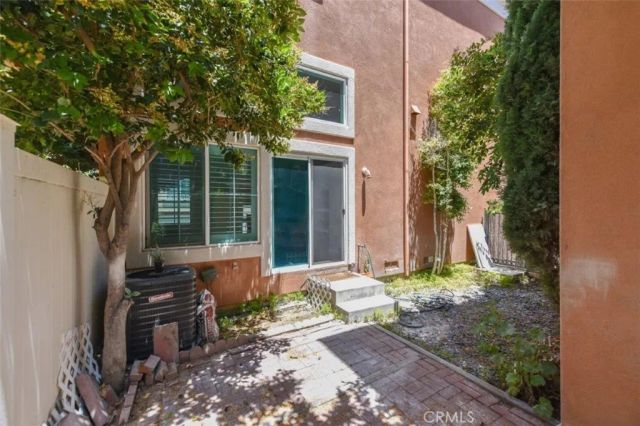 12 Palagonia Aisle, Irvine, CA 92606