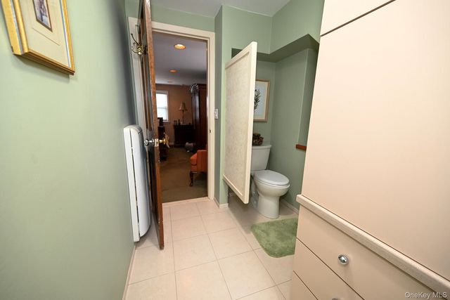 1006 Glen Drive, Franklin Square, NY 11010