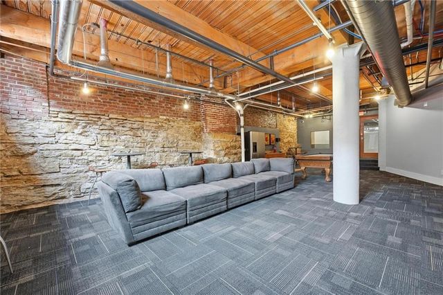 308 W 8th Street 204, Kansas City, MO 64105
