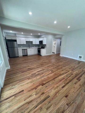 765 Columbia Rd 3, Boston, MA 02125