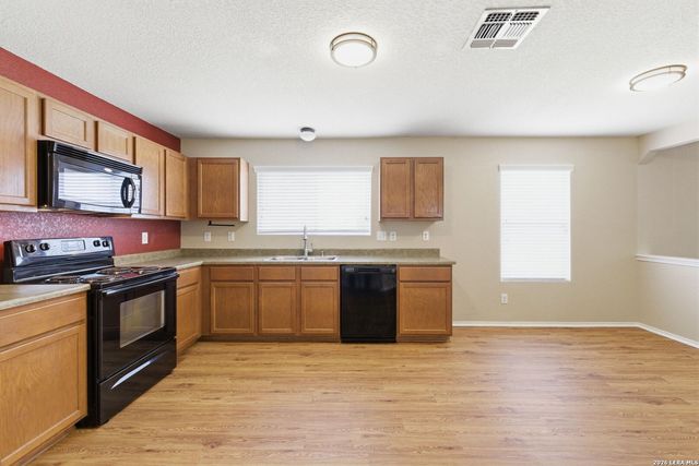 213 Cactus Patch, Selma, TX 78154