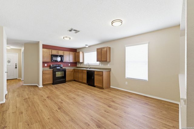 213 Cactus Patch, Selma, TX 78154