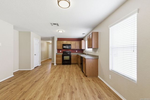 213 Cactus Patch, Selma, TX 78154