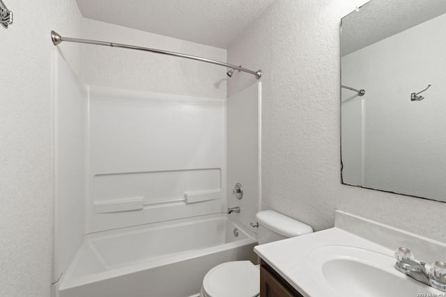 213 Cactus Patch, Selma, TX 78154