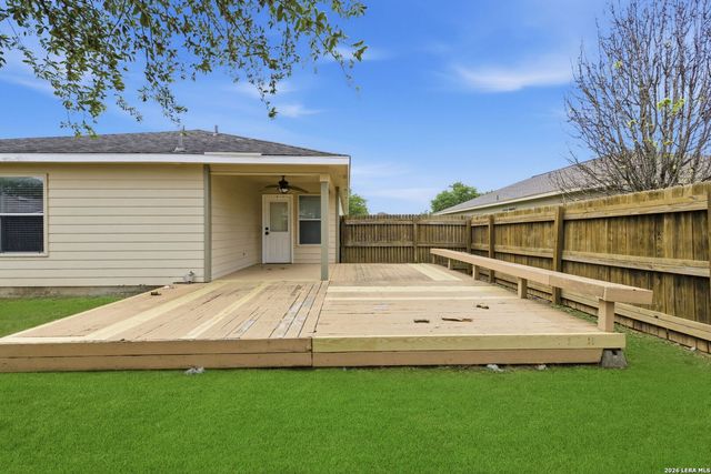 213 Cactus Patch, Selma, TX 78154