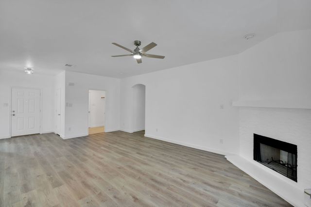309 Shadow Bend Drive, Red Oak, TX 75154