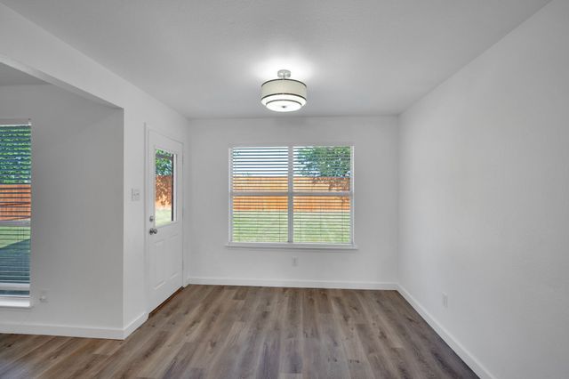309 Shadow Bend Drive, Red Oak, TX 75154