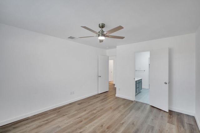 309 Shadow Bend Drive, Red Oak, TX 75154
