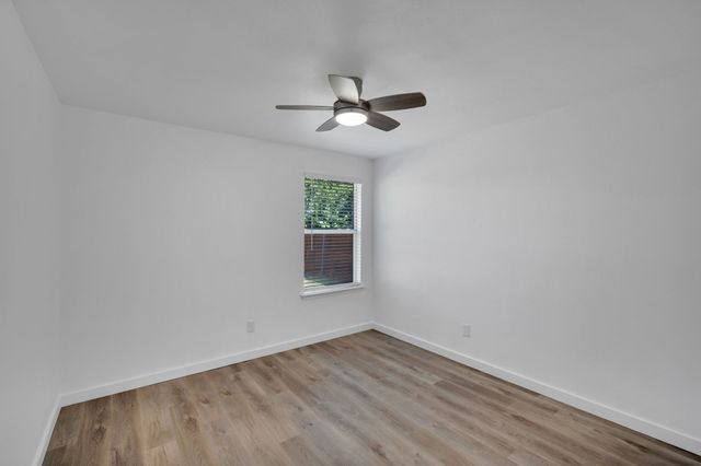 309 Shadow Bend Drive, Red Oak, TX 75154