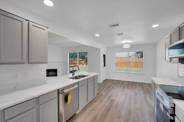 309 Shadow Bend Drive, Red Oak, TX 75154