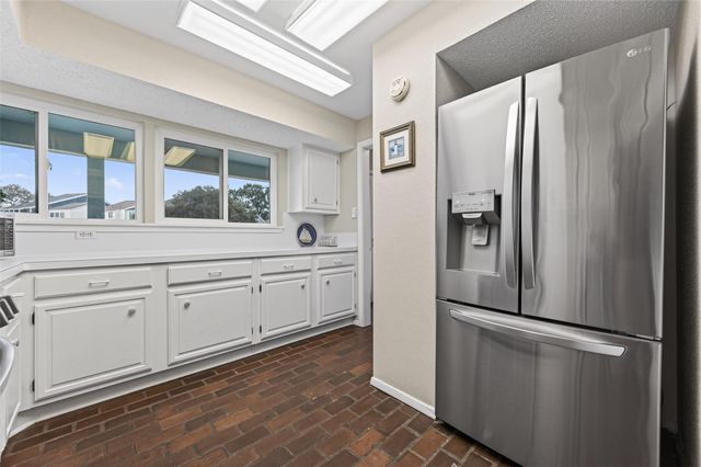 1429 Bowsprit Point, Willis, TX 77318