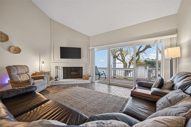 1429 Bowsprit Point, Willis, TX 77318