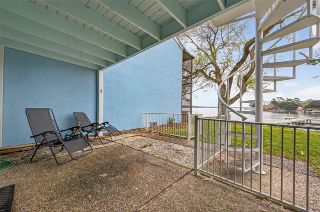 1429 Bowsprit Point, Willis, TX 77318