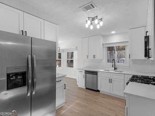 8228 Lullwater Court, Jonesboro, GA 30236