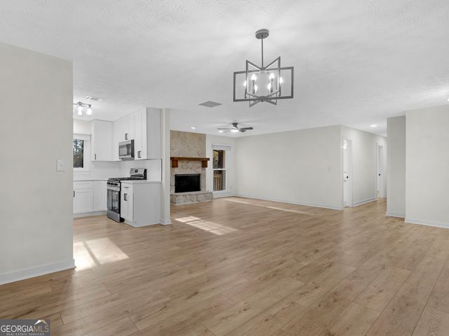 8228 Lullwater Court, Jonesboro, GA 30236