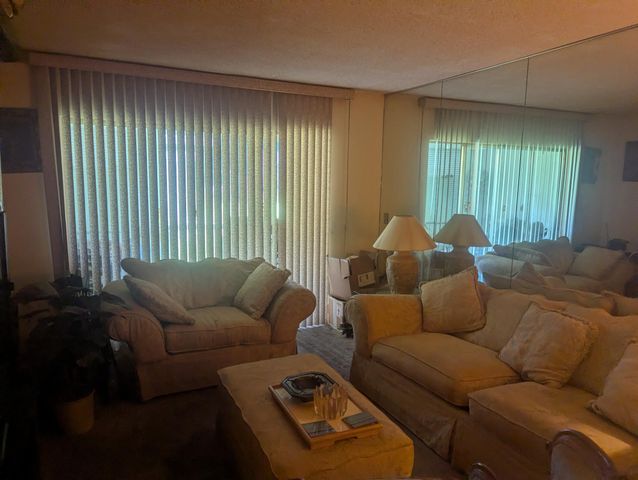 3090 Holiday Springs Boulevard Unit 105, Margate, FL 33063