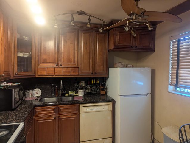 3090 Holiday Springs Boulevard Unit 105, Margate, FL 33063