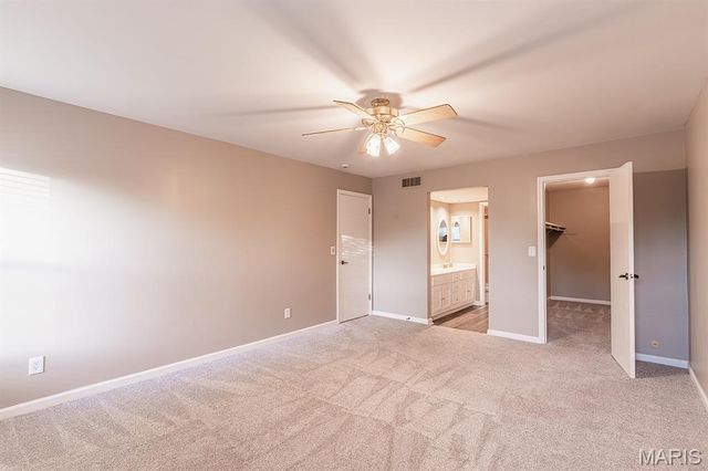 590 Sarah Lane 208, Creve Coeur, MO 63141