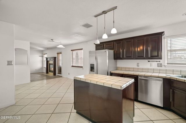 1611 PLAYA DEL SOL Street, El Paso, TX 79911