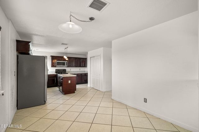 1611 PLAYA DEL SOL Street, El Paso, TX 79911