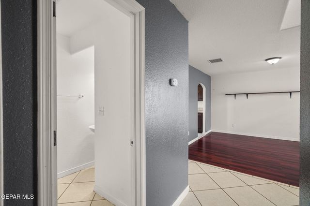 1611 PLAYA DEL SOL Street, El Paso, TX 79911