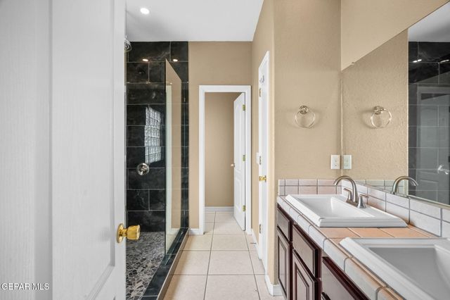 1611 PLAYA DEL SOL Street, El Paso, TX 79911