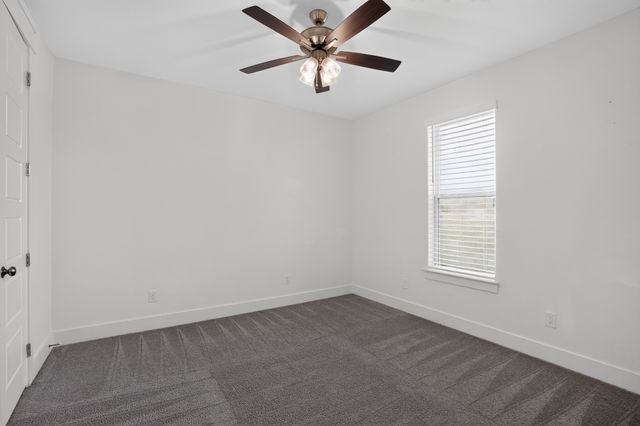 1040 Agnes N, Springtown, TX 76082
