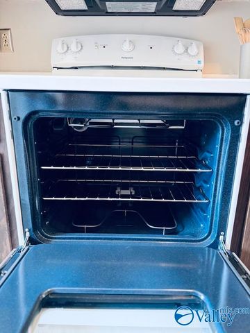 2016 Hobbs Road 1, Huntsville, AL 35803