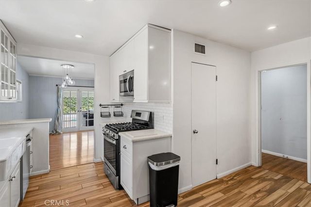 15701 Tuba, North Hills, CA 91343