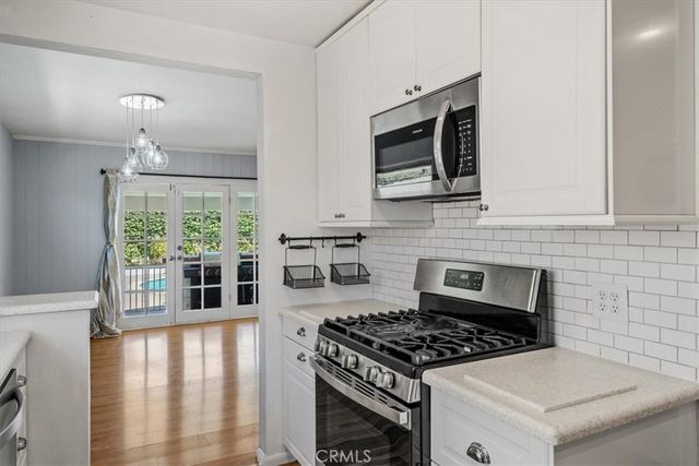 15701 Tuba, North Hills, CA 91343