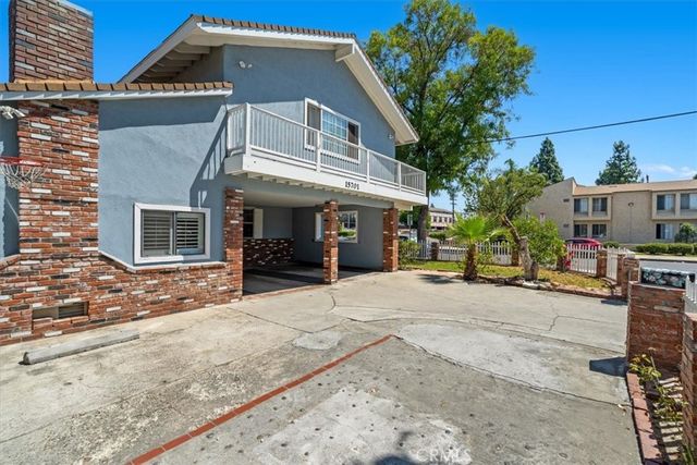 15701 Tuba, North Hills, CA 91343