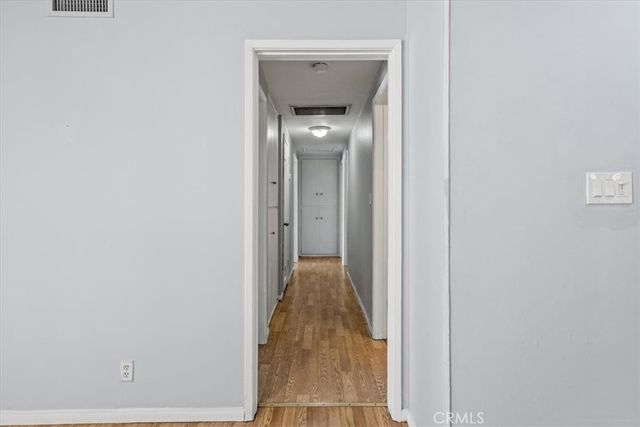 15701 Tuba, North Hills, CA 91343