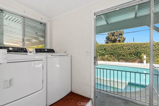 15701 Tuba, North Hills, CA 91343