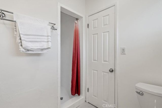 15701 Tuba, North Hills, CA 91343