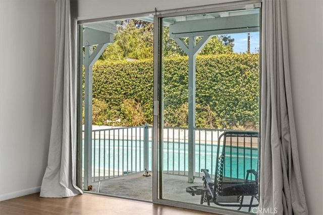 15701 Tuba, North Hills, CA 91343