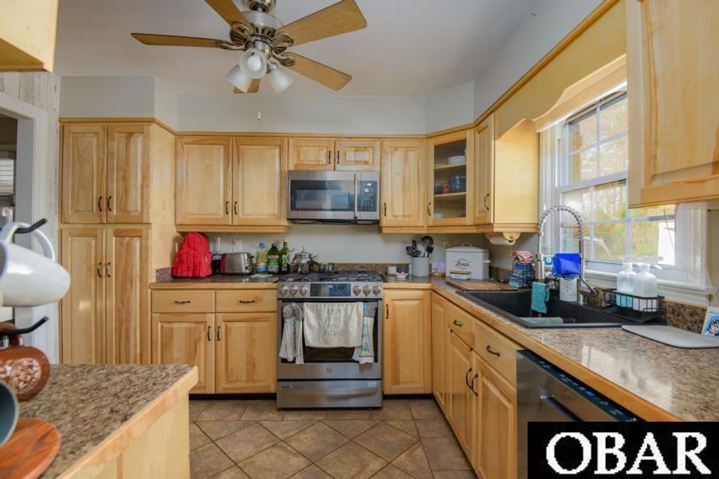 Image 23 of property listing at 173 Creefs Ridge Road Lot 13, Manteo, NC 27954