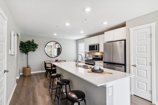 2308 Noble Lane, Yorkville, IL 60560