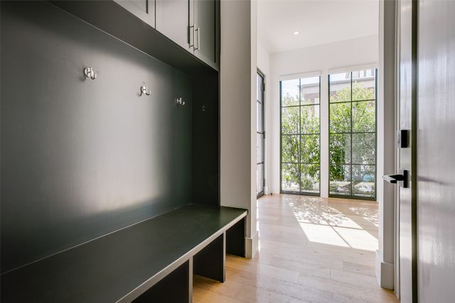 9721 Kerrisdale Lane, Dallas, TX 75230