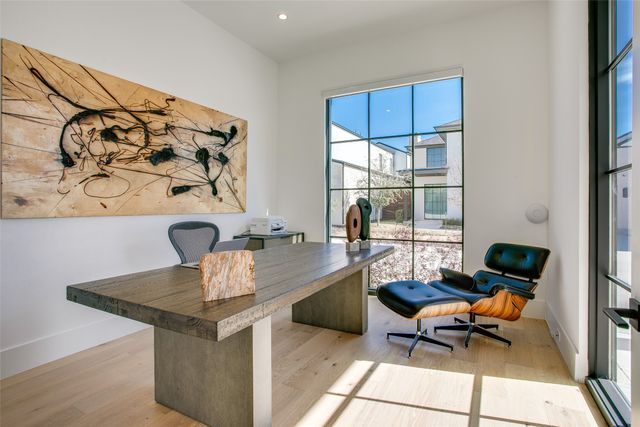 9721 Kerrisdale Lane, Dallas, TX 75230