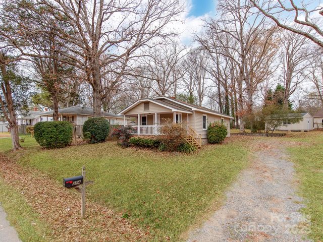 554 Splicewood Drive SW, Concord, NC 28027