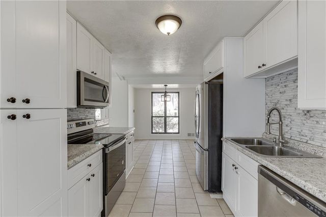 5360 Fieldgreen Drive, Stone Mountain, GA 30088